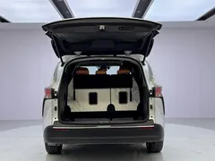 2023 Toyota Sienna 2.5L Hybrid Comfort, белый — фото 9