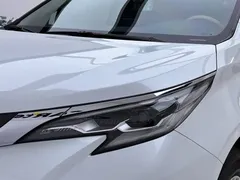 2023 Toyota Sienna 2.5L Hybrid Comfort, белый — фото 12