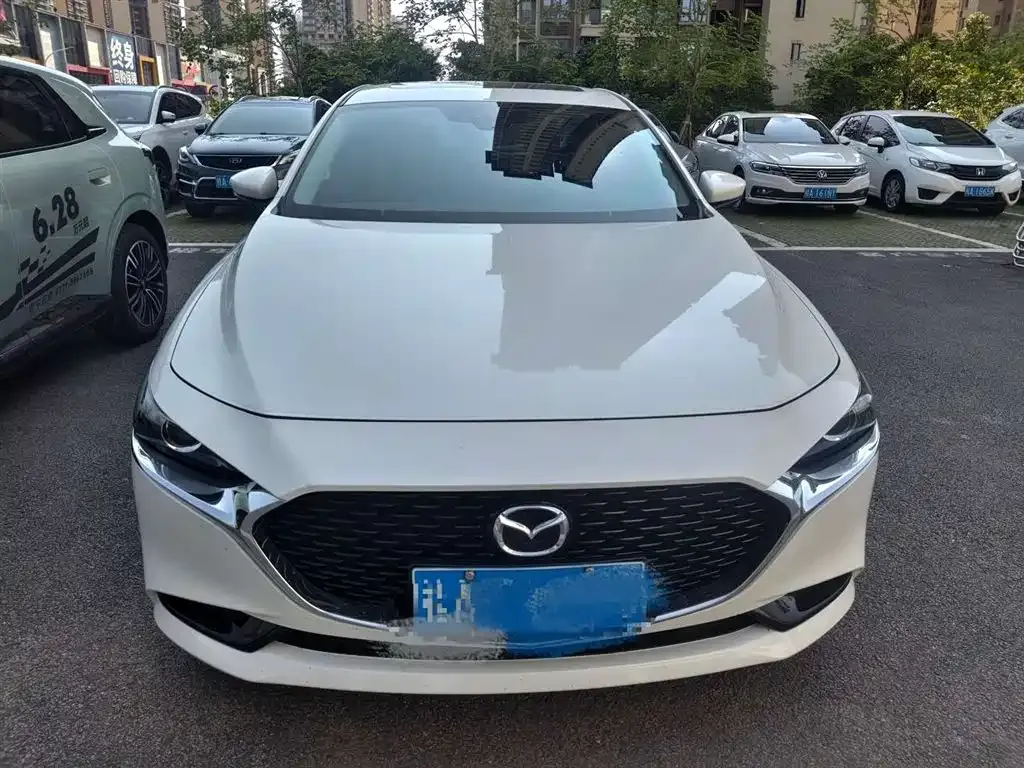 2023 Mazda 3 2.0L AT
