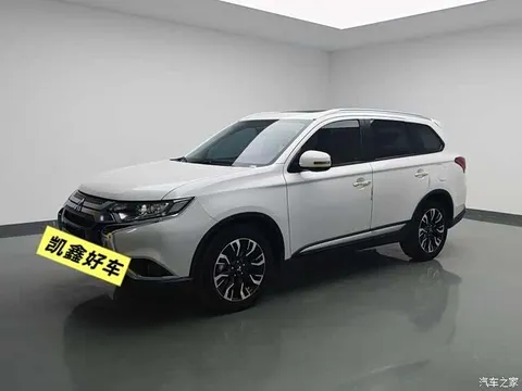 2020 Mitsubishi Outlander 2.0L 2WD Enjoy 5 seats