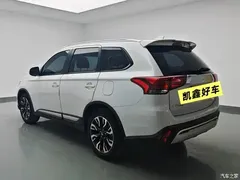 2020 Mitsubishi Outlander 2.0L 2WD Enjoy 5 seats, белый — фото 6