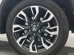 2020 Mitsubishi Outlander 2.0L 2WD Enjoy 5 seats, белый — фото 16