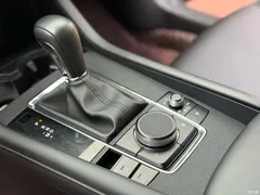 2021 Mazda Axela 2.0L AT quality and elegance — фото 26