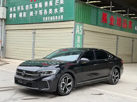 2023 Volkswagen Passat 330TSI Luxury