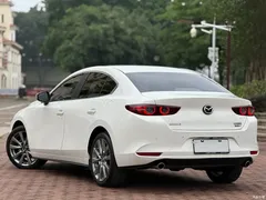 2021 Mazda Axela 2.0L AT Quality, белый — фото 3