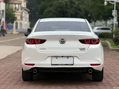 2021 Mazda Axela 2.0L AT Quality, белый — фото 4