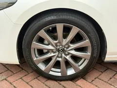2021 Mazda Axela 2.0L AT Quality, белый — фото 17