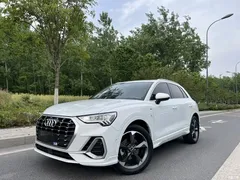 2022 Audi Q3 35 TFSI fashionable and dynamic, белый — фото 1