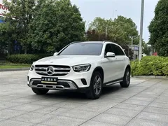 2021 Mercedes-Benz GLC 260 L 4MATIC, белый — фото 1