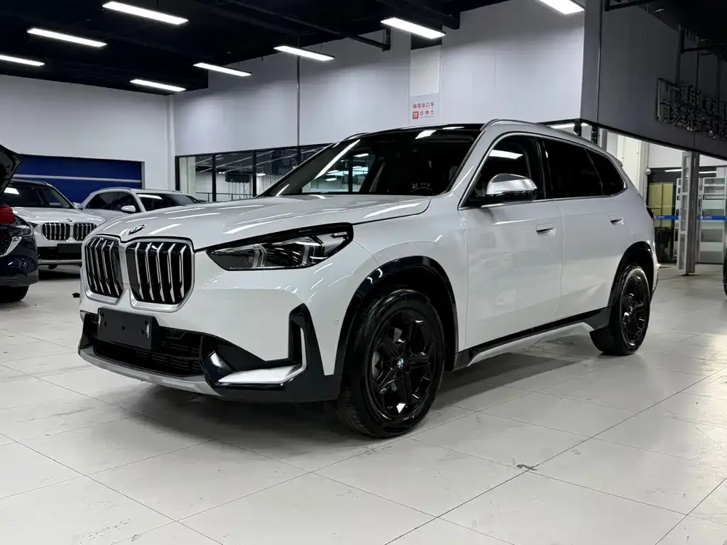 2023 BMW X1
