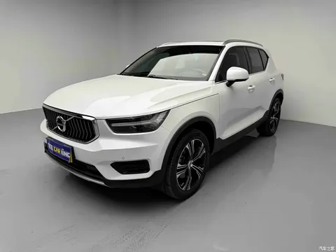 2022 Volvo XC40 T4 4WD Zhiyuan Luxury