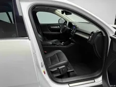 2022 Volvo XC40 T4 4WD Zhiyuan Luxury, белый — фото 7
