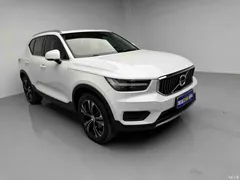 2022 Volvo XC40 T4 4WD Zhiyuan Luxury, белый — фото 8