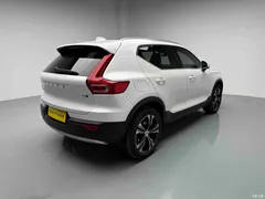 2022 Volvo XC40 T4 4WD Zhiyuan Luxury, белый — фото 10