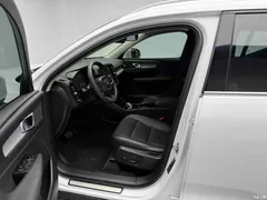 2022 Volvo XC40 T4 4WD Zhiyuan Luxury, белый — фото 16