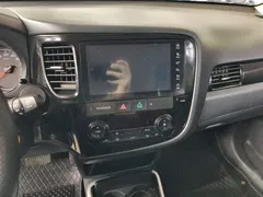 2021 Mitsubishi Outlander 2.0L 2WD 5, белый — фото 7