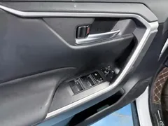 2022 Toyota RAV4 2.0L CVT 2WD Fashion, белый — фото 10