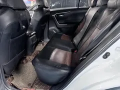 2022 Toyota RAV4 2.0L CVT 2WD Fashion, белый — фото 13