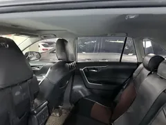 2022 Toyota RAV4 2.0L CVT 2WD Fashion, белый — фото 14