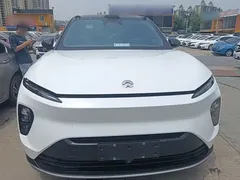 2023 Nio ES8 75kWh Executive, белый — фото 3