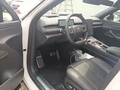 2023 Nio ES8 75kWh Executive, белый — фото 12