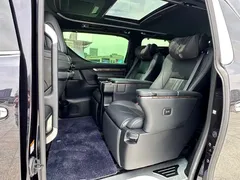 2023 Toyota Vellfire Hybrid 2.5L HV Ultimate, чёрный — фото 9