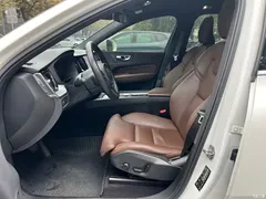 2021 Volvo XC60 T5 4WD Zhiyuan Luxury, белый — фото 4