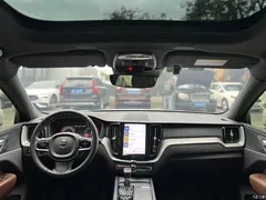 2021 Volvo XC60 T5 4WD Zhiyuan Luxury, белый — фото 7