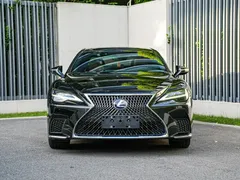 2021 Lexus LS 500h, чёрный — фото 2