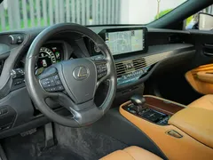 2021 Lexus LS 500h, чёрный — фото 10
