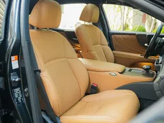 2021 Lexus LS 500h, чёрный — фото 13