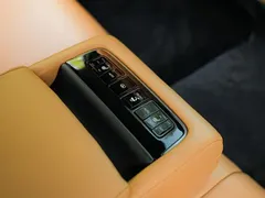 2021 Lexus LS 500h, чёрный — фото 17