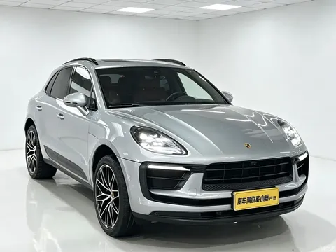 2022 Porsche Macan Macan 2.0T