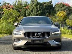2021 Volvo S60 T4 Zhiyuan Luxury — фото 2