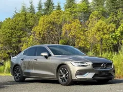 2021 Volvo S60 T4 Zhiyuan Luxury — фото 3
