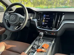 2021 Volvo S60 T4 Zhiyuan Luxury — фото 9