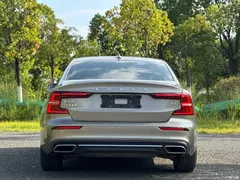 2021 Volvo S60 T4 Zhiyuan Luxury — фото 15