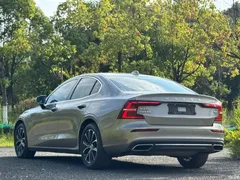 2021 Volvo S60 T4 Zhiyuan Luxury — фото 16
