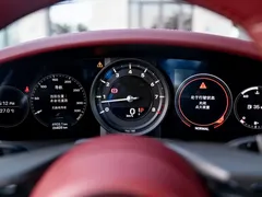 2022 Porsche 911 Targa 4 3.0T — фото 11