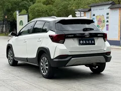 2021 Toyota Yaris L Zhixuan X 1.5L CVT Advanced, белый — фото 19
