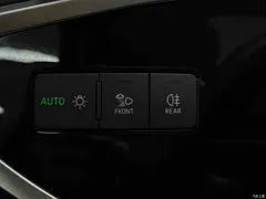 2022 Audi Q3 35 TFSI fashionable and dynamic, белый — фото 11