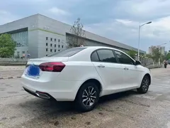 2021 Geely Emgrand 1.5L CVT, белый — фото 4