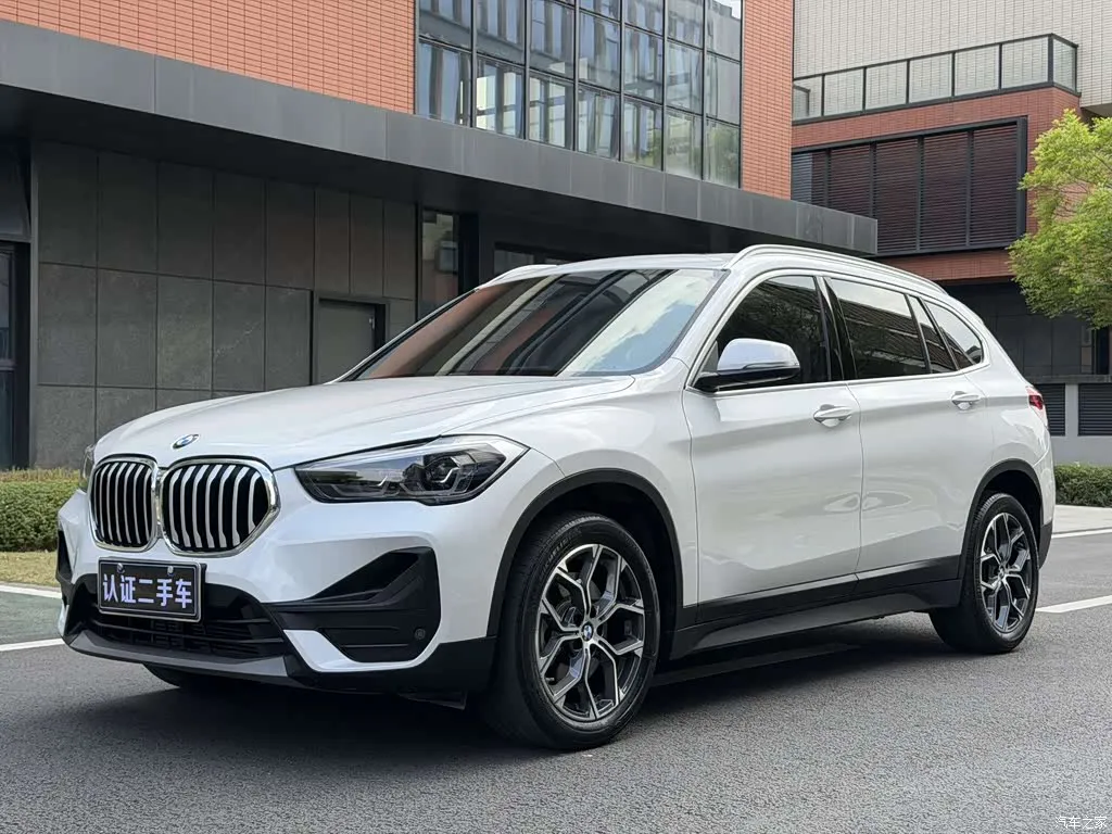 2022 BMW X1 sDrive25Li Leading Model
