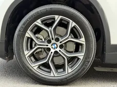 2022 BMW X1 sDrive25Li Leading Model, белый — фото 7