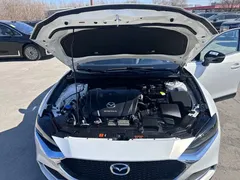 2021 Mazda CX-4 2.0L AT 2WD, белый — фото 20