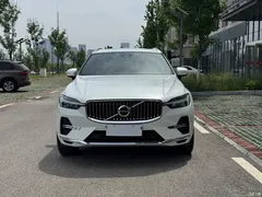 2023 Volvo XC60 B5 4WD Zhiyuan Luxury, белый — фото 2