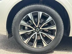 2023 Volvo XC60 B5 4WD Zhiyuan Luxury, белый — фото 4
