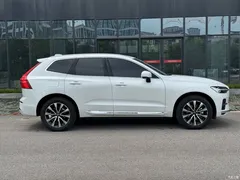 2023 Volvo XC60 B5 4WD Zhiyuan Luxury, белый — фото 23