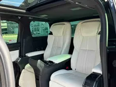 2020 Lexus LM 300h, чёрный — фото 12
