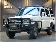 2019 Toyota Land Cruiser (imported) 4.0L MT — фото 1